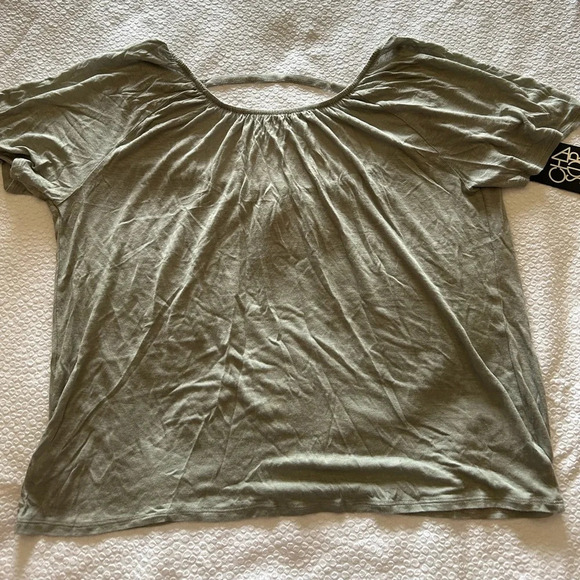 NWT chaser heather gray flutter top - open back small or medium - Picture 1 of 3